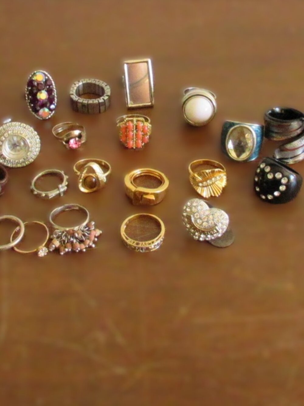 Ring Lot 20pc – Juicy Couture, Trifari, Avon, Vintage Mix